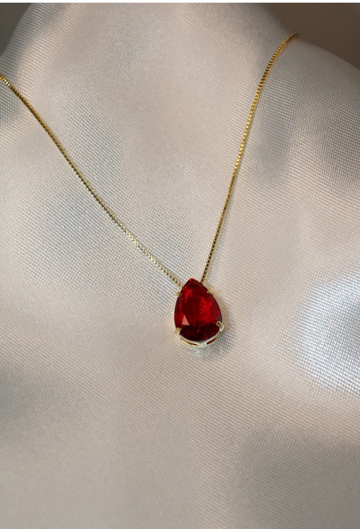 18K Gold Drop Red Stone Necklace