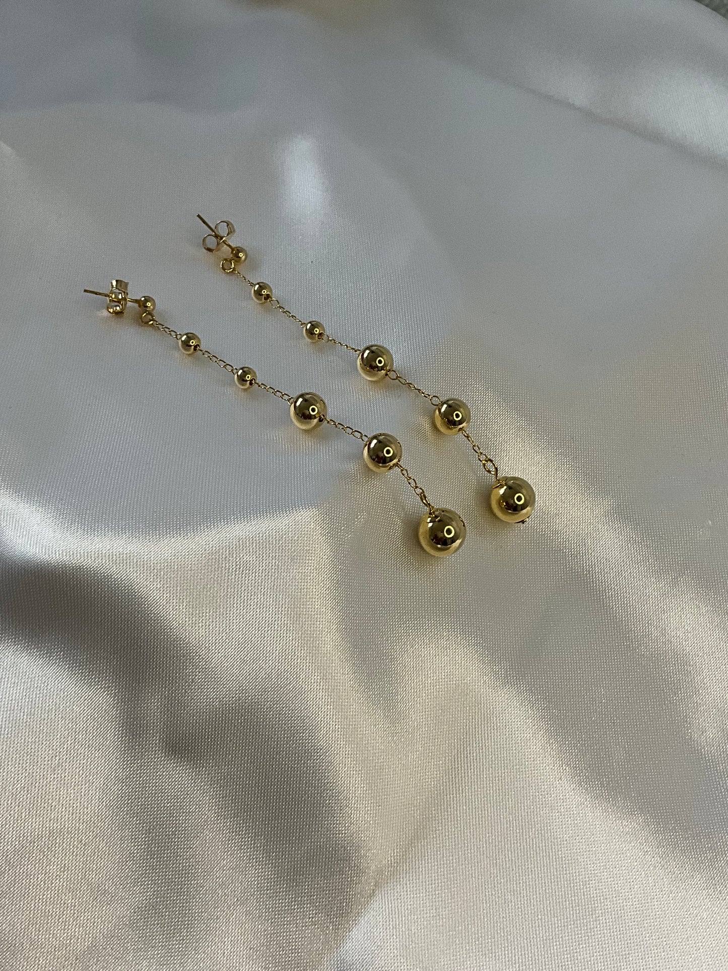 18 gold plated ball Earrings