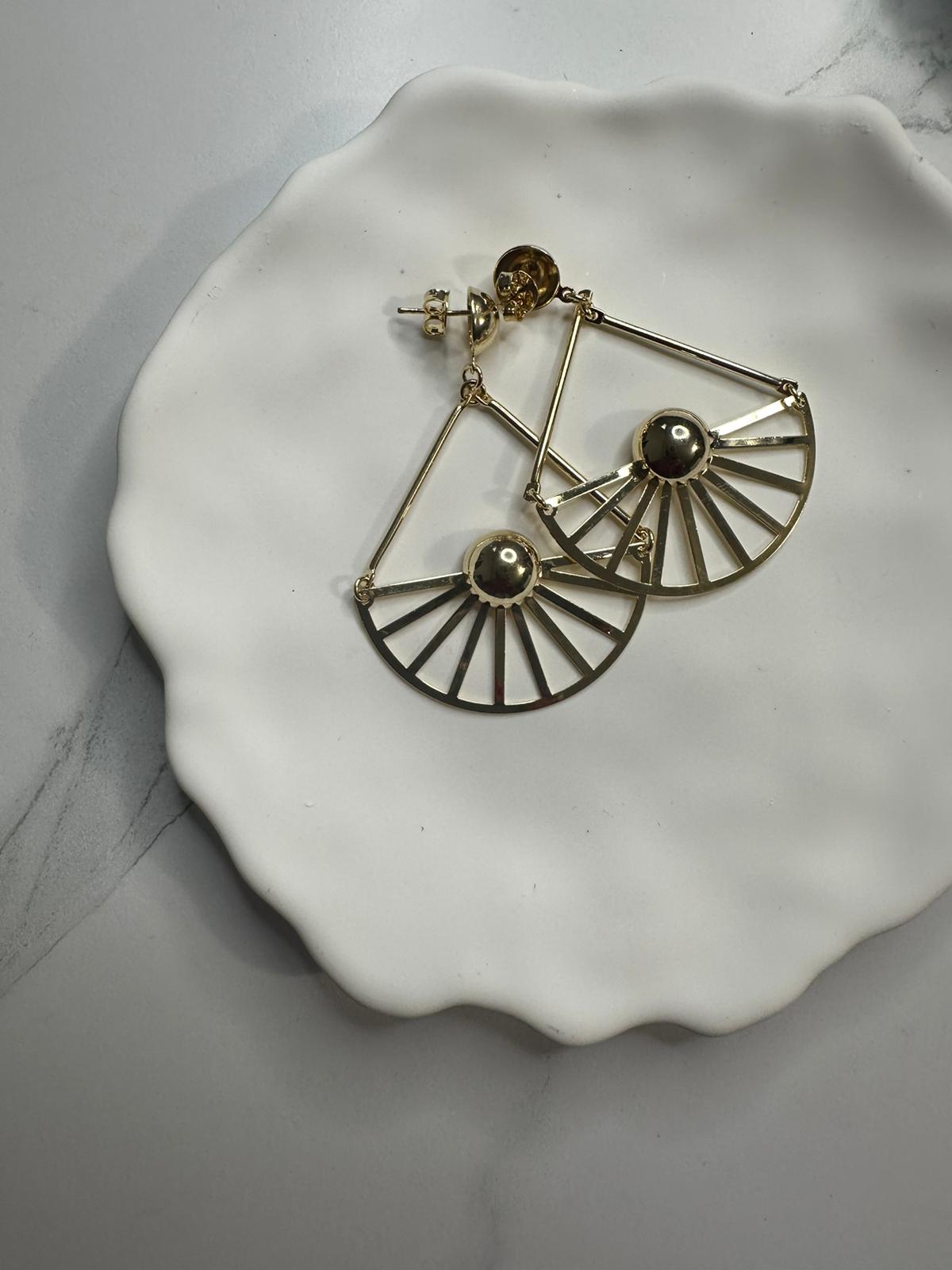 18 gold plated Fan Drop Earrings